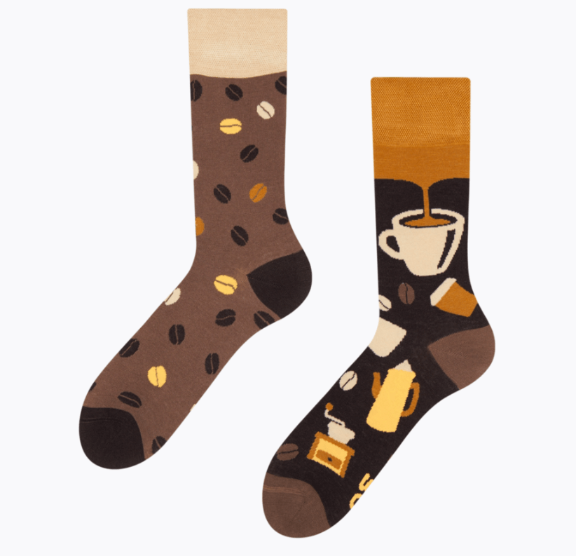 Șosete Vesele din Fibre de Bambus „Boabe de Cafea” – Cadoul Perfect pentru Iubitorii de Cafea