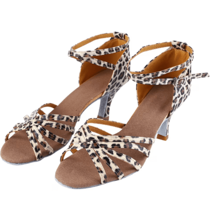 Pantofi din piele naturală pentru femei – Eleganță și confort